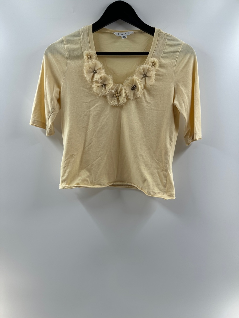 Cabi Yellow Floral V Neck Top – Women’s XS